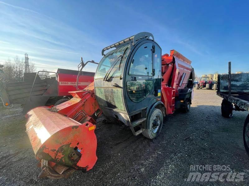 Kuhn SP 14 Futtermischwagen