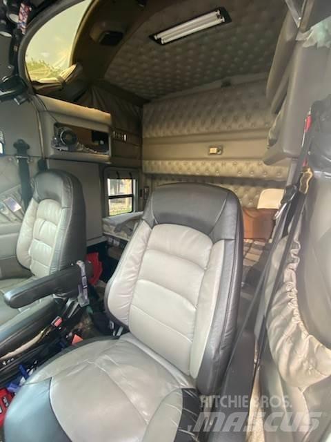 Kenworth W900L Sonstige Baumaschinen