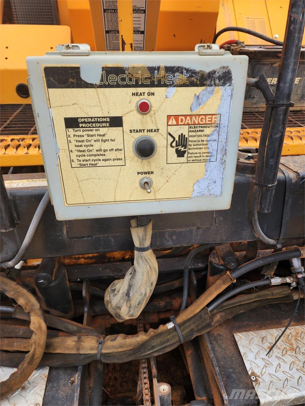 LeeBoy L8515R Strassenfertiger