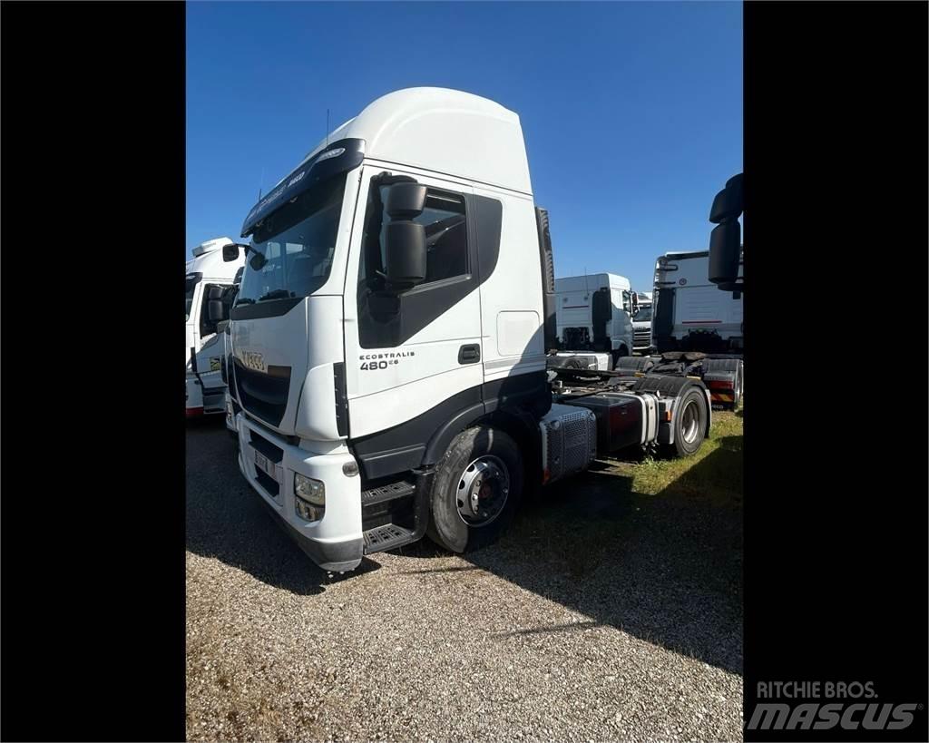 Iveco AS440S48 Kastenaufbau