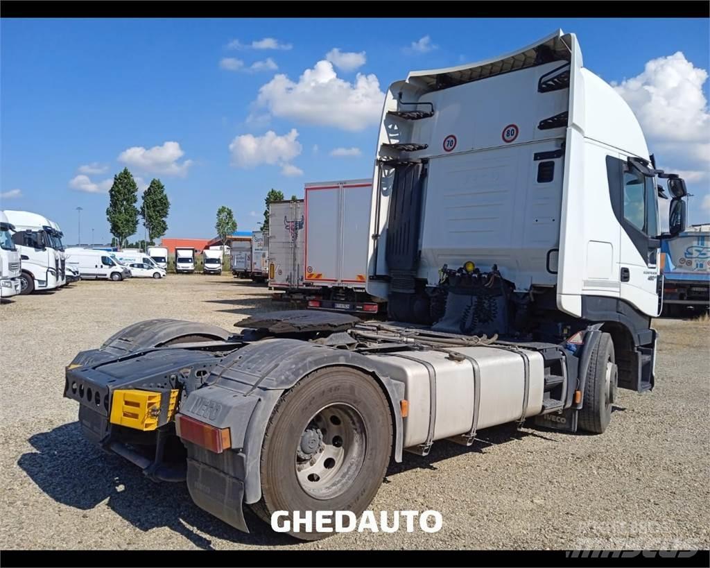 Iveco AS440S48 Kastenaufbau