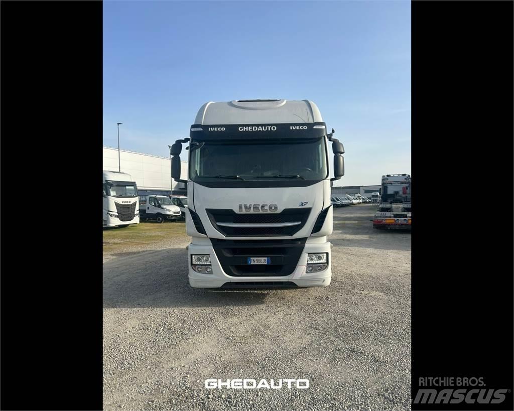Iveco AS440S48 Kastenaufbau
