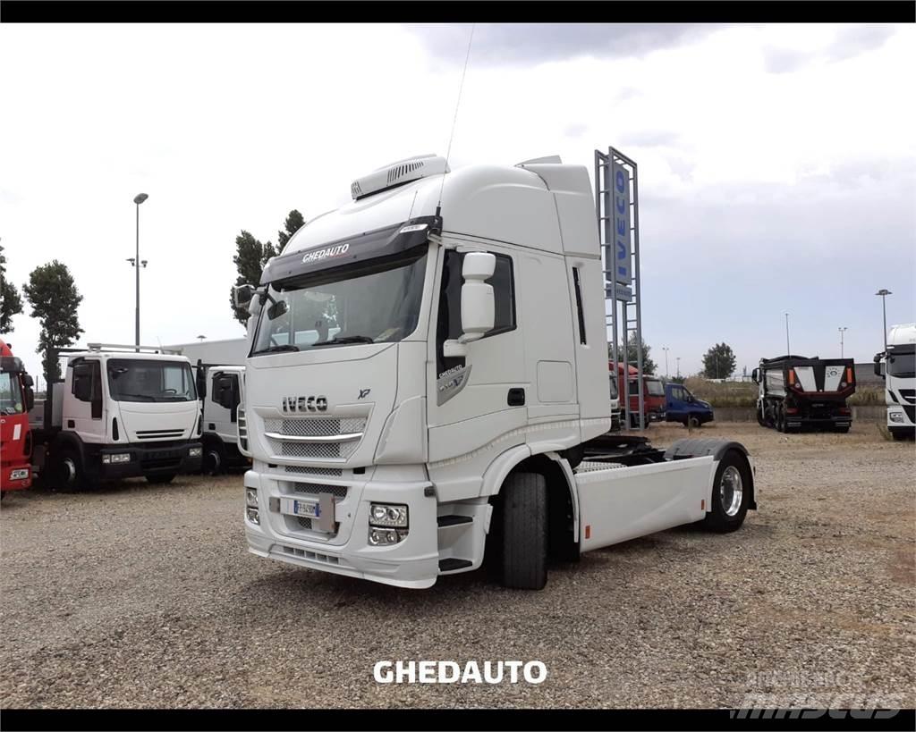 Iveco AS440ST/P Kastenaufbau