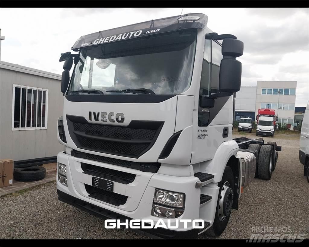 Iveco AT260S40Y/PS Kastenaufbau