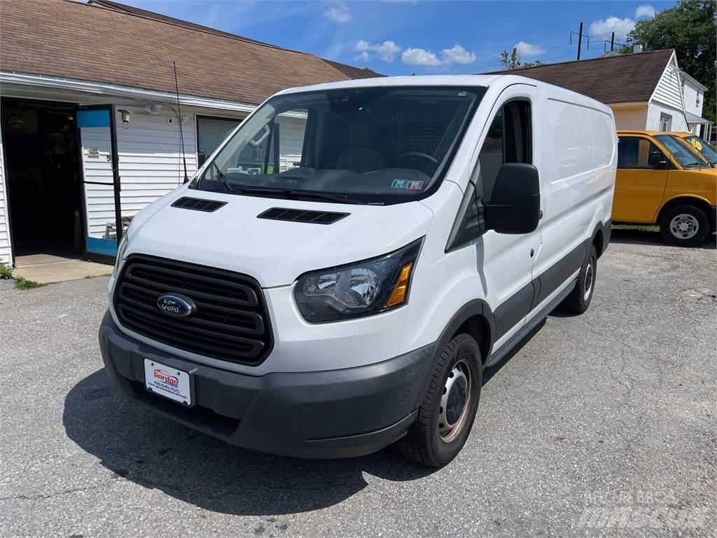 Ford Transit Lieferwagen