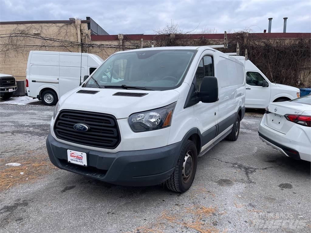Ford Transit Lieferwagen