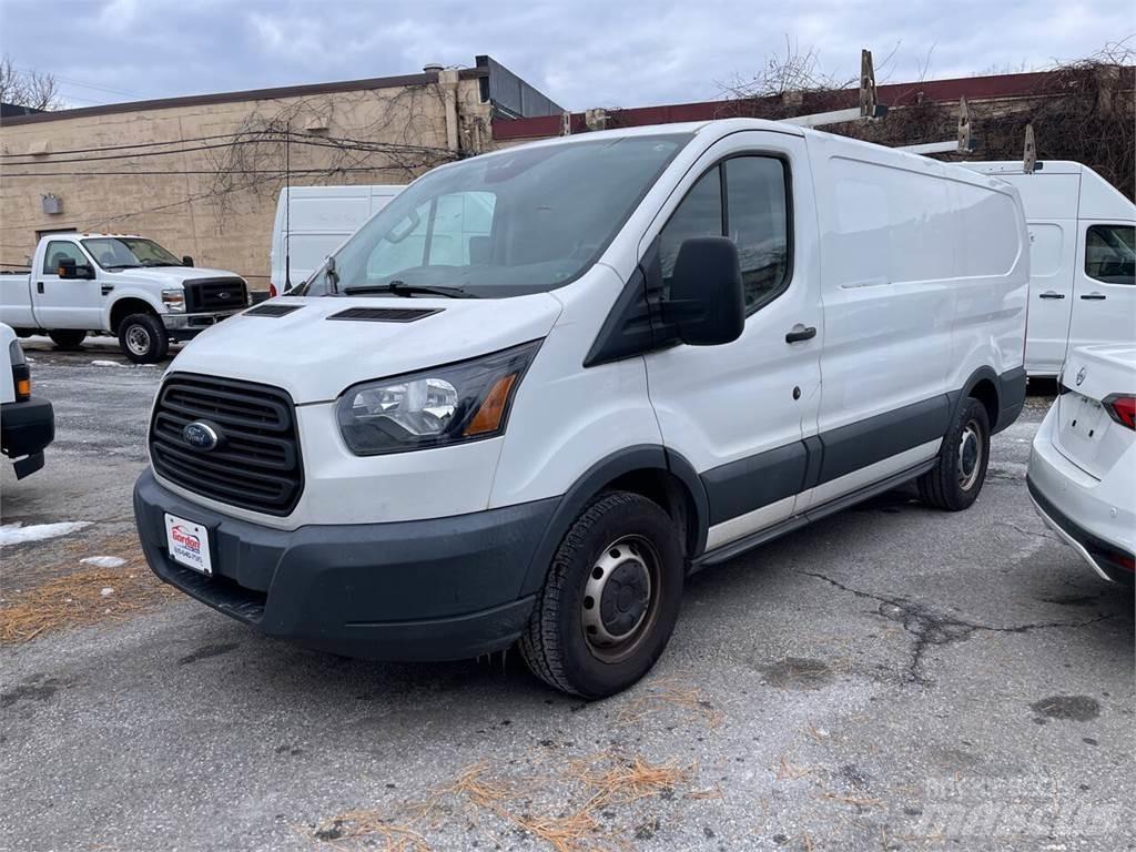 Ford Transit Lieferwagen