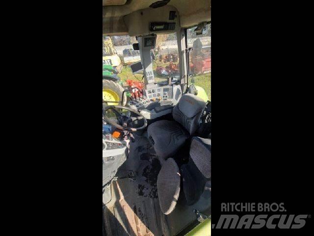 CLAAS AXION 840 Traktoren
