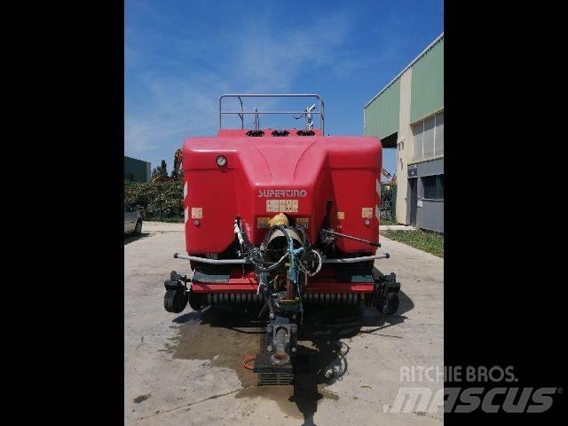Supertino 712R Quaderpressen