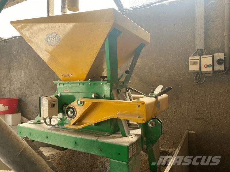 TOY AP 150 Sonstige Landmaschinen