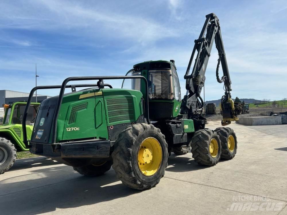 John Deere 1270E Forstanhänger/Rückewagen