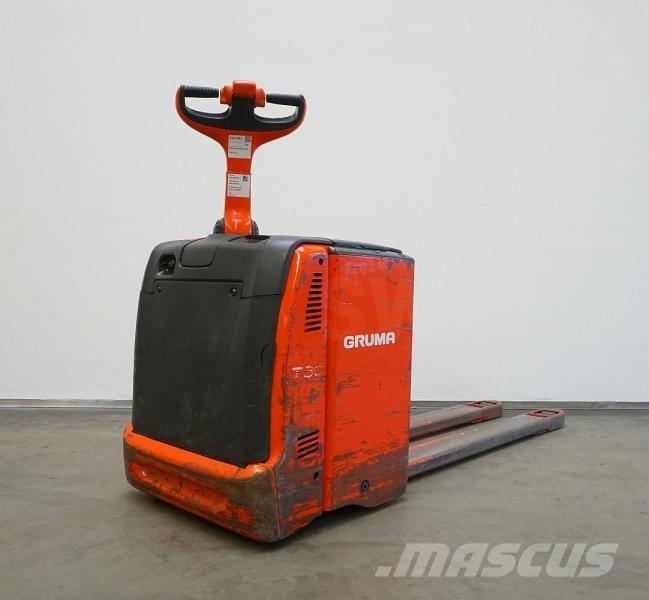 Linde T 30 131 Niedergabelstapler