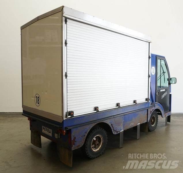 Pefra 615 Schlepper