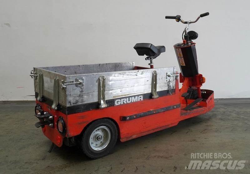 Pefra EFW508 Schlepper