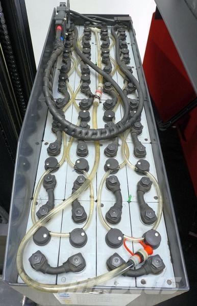 Toyota 7FBRE16 Reach trucks