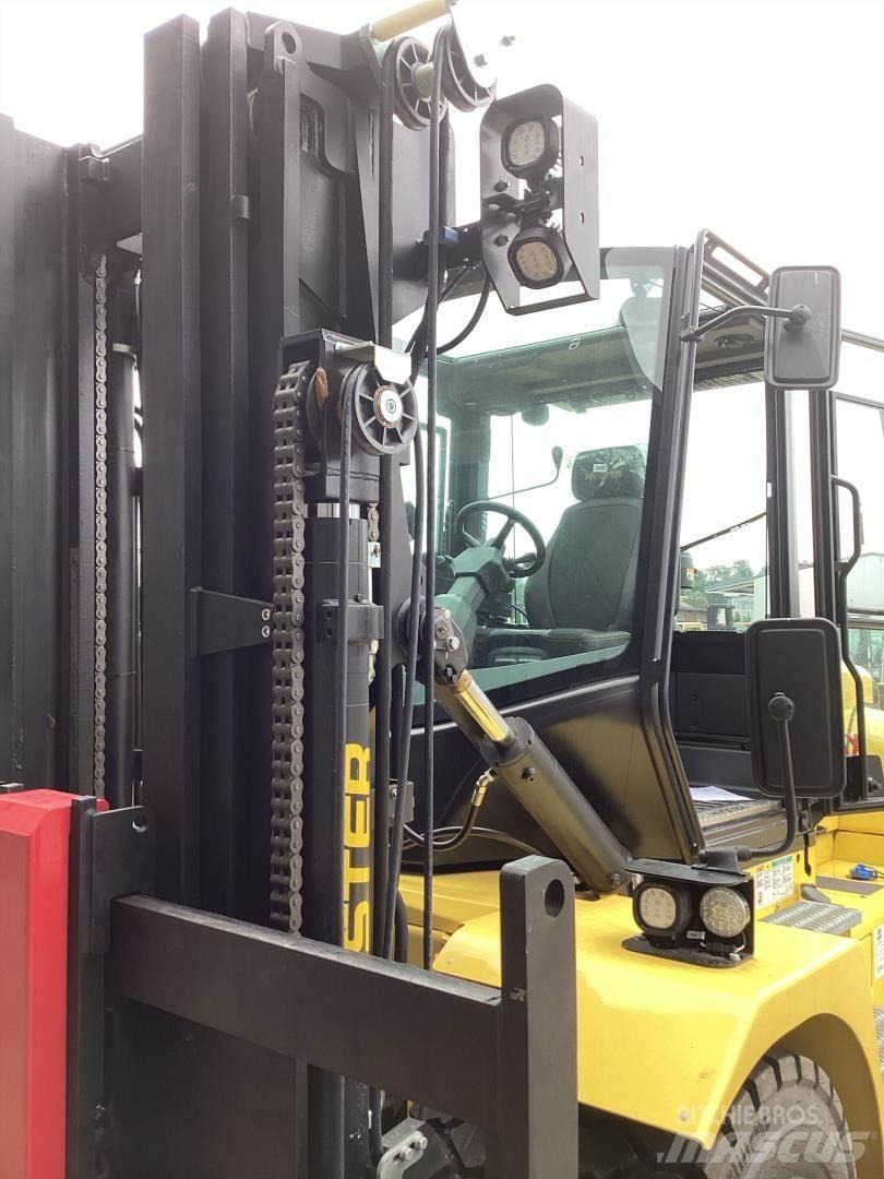 Hyster H12XD6 Diesel Stapler