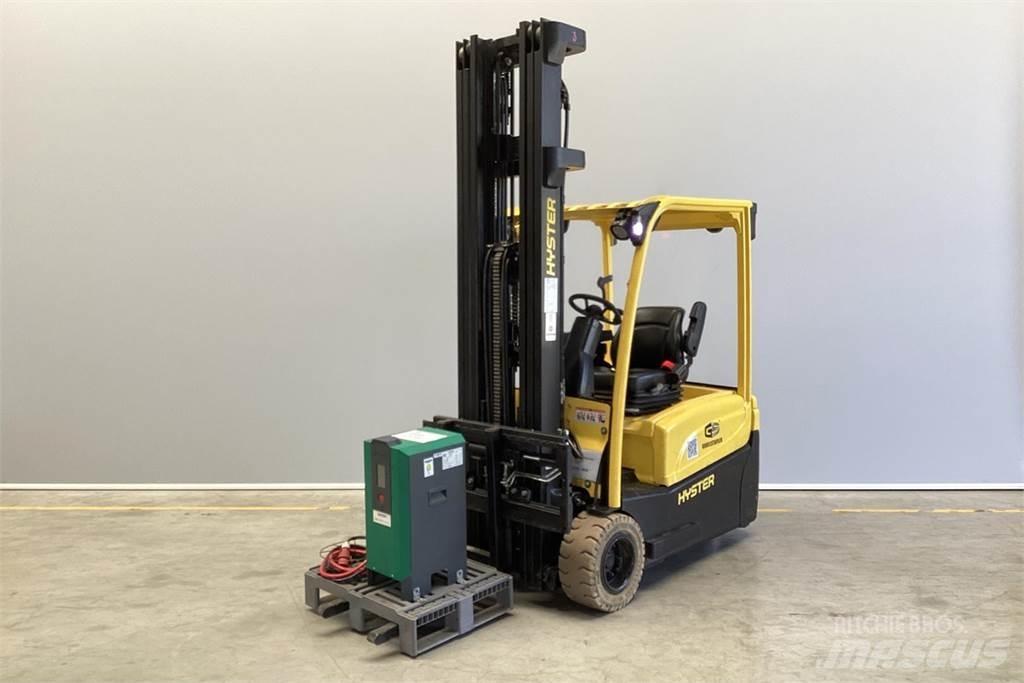 Hyster J2.0XNT Elektro Stapler