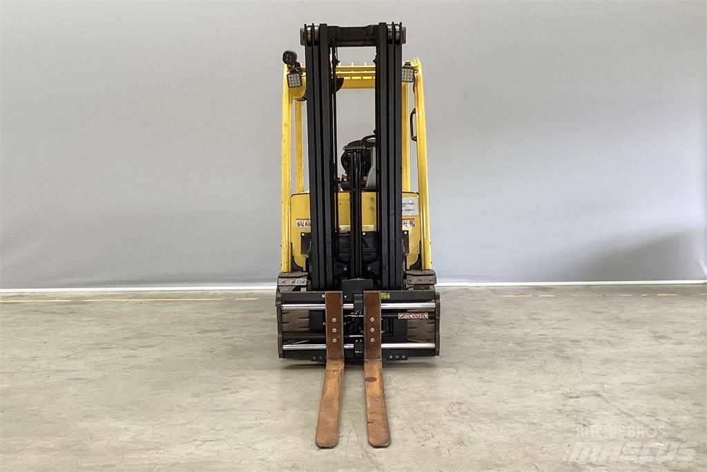 Hyster J2.5XN Elektro Stapler