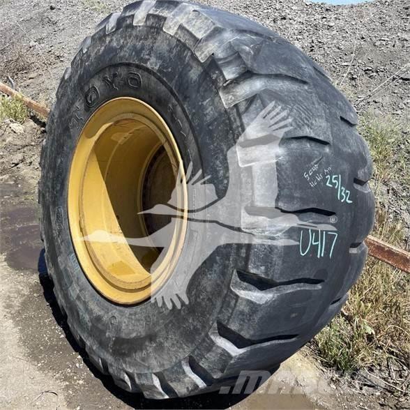 Toyo 35/65x33 Reifen