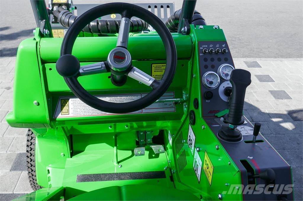 Avant M 423 Minibagger < 7t