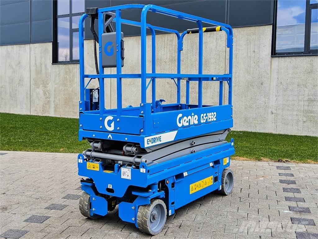 Genie GS 1932 Scheren-Arbeitsbühnen