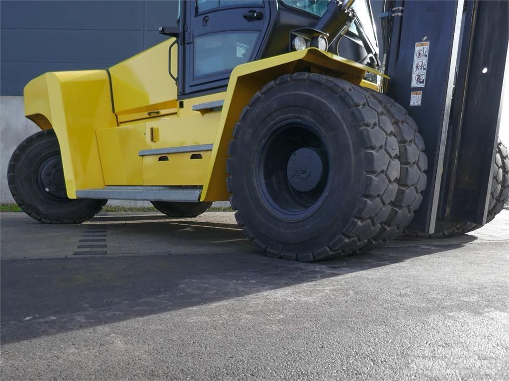 Hyster H16.00XM-12 Diesel Stapler