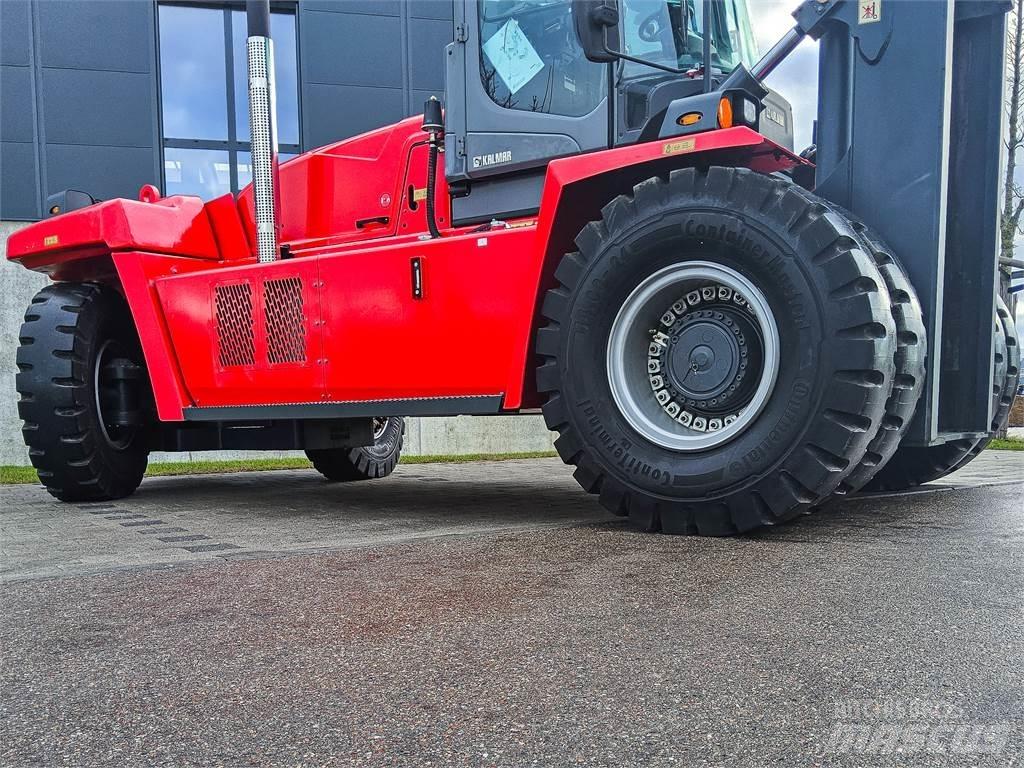Kalmar DCG 250-12 Diesel Stapler