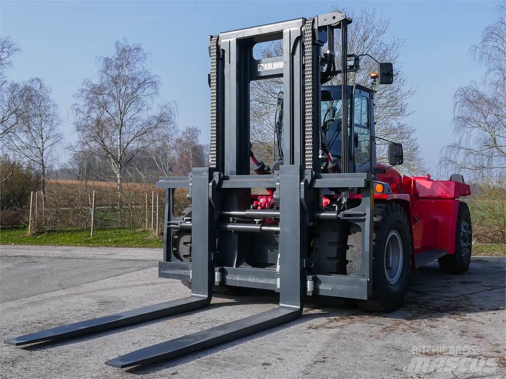 Kalmar DCG 330-12 Diesel Stapler