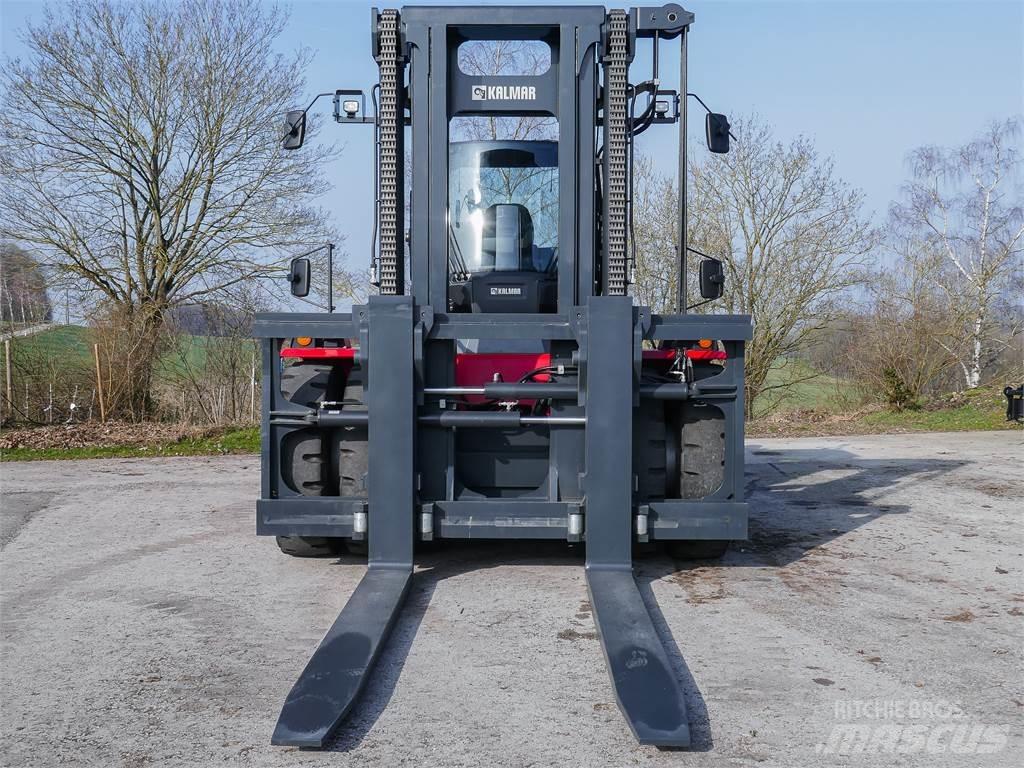 Kalmar DCG 330-12 Diesel Stapler