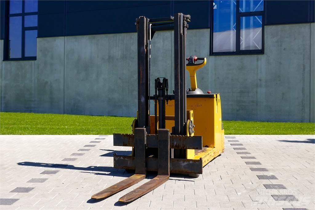 Linde L12 Deichselstapler