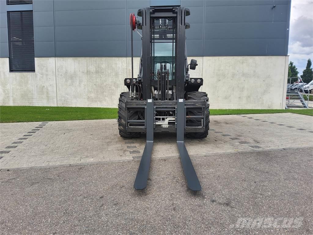 Manitou M 50-4 Geländestapler