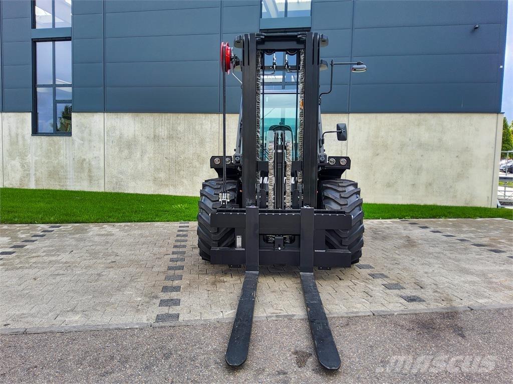 Manitou M 50-4 Geländestapler