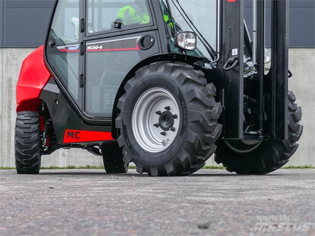 Manitou MC 30-4 Geländestapler