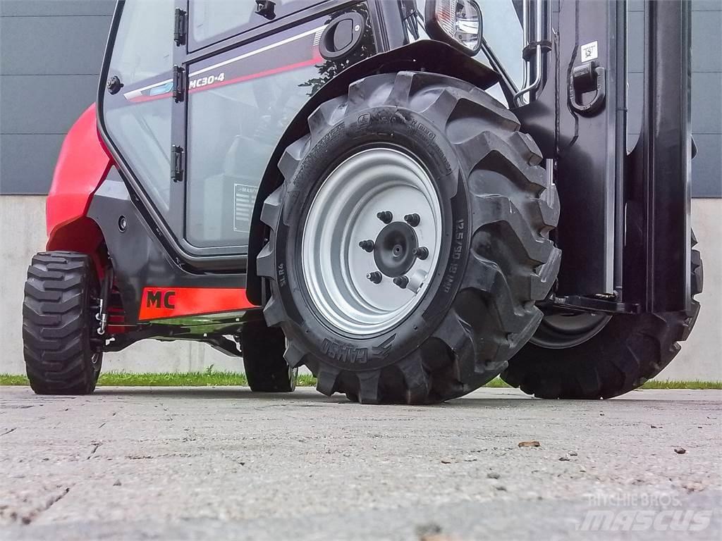 Manitou MC 30-4 Geländestapler