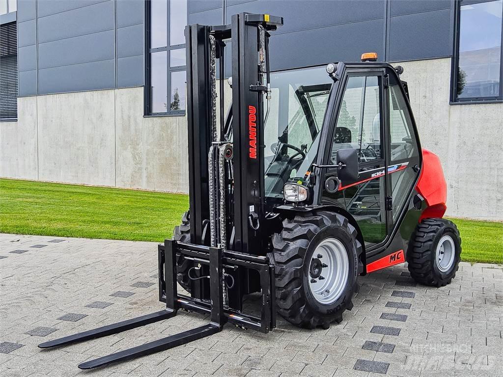 Manitou MC 30-4 Geländestapler