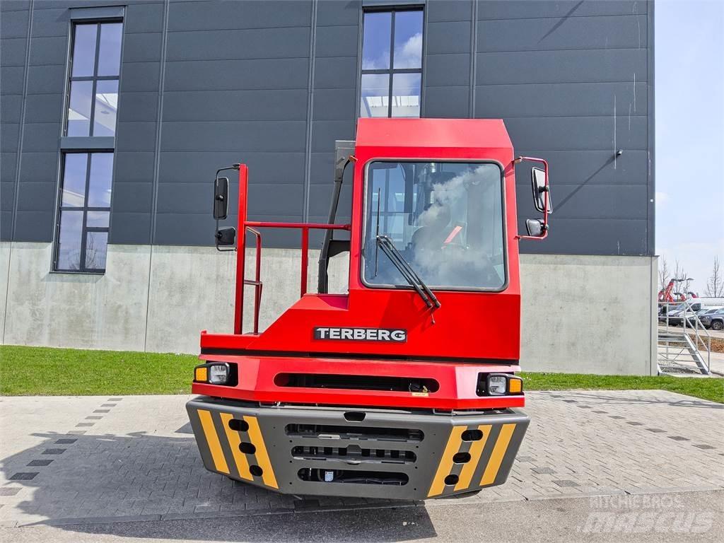 Terberg YT 220 Terminalzugmaschinen