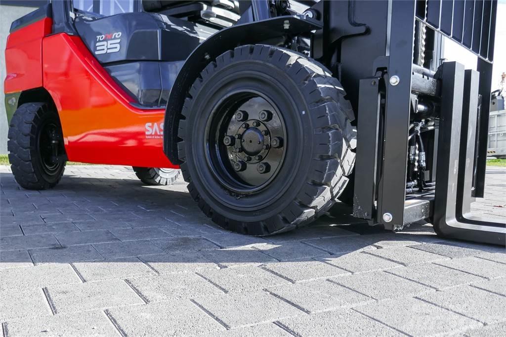 Toyota 52-8FDJF35 Diesel Stapler