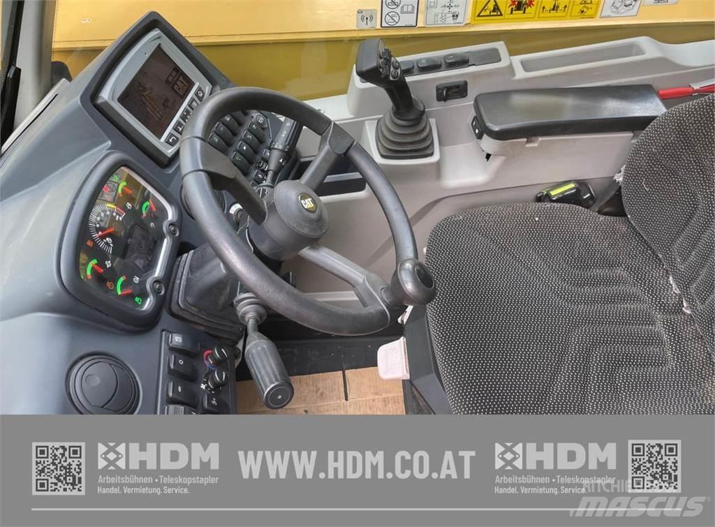 CAT TH408D Teleskoplader
