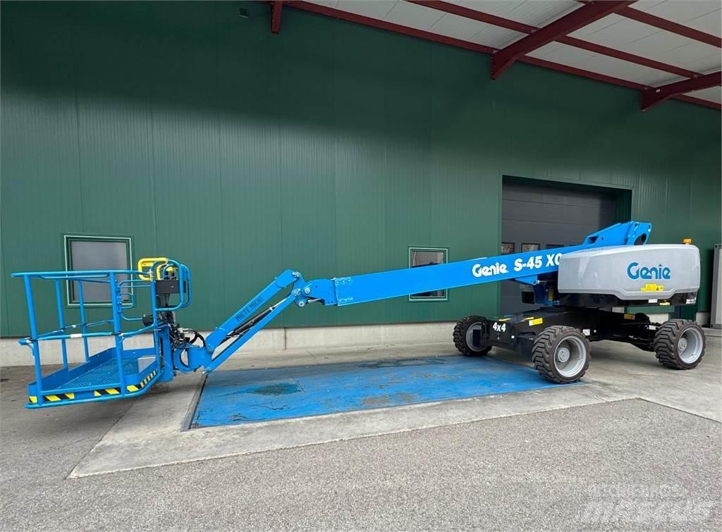 Genie S-45 XC Gelenkteleskoparbeitsbühnen