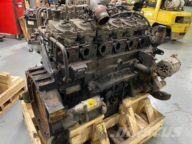 Komatsu SA6D125E-2 Motoren