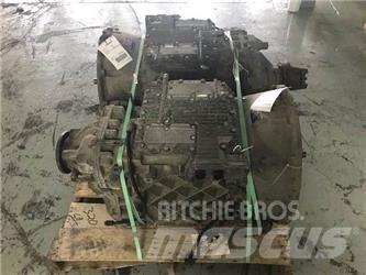 Volvo ATO2612D Getriebe