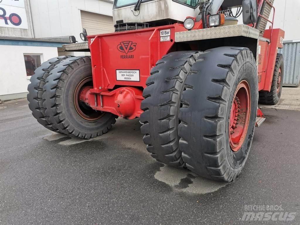 CVS Ferrari F328PB Reach-Stacker