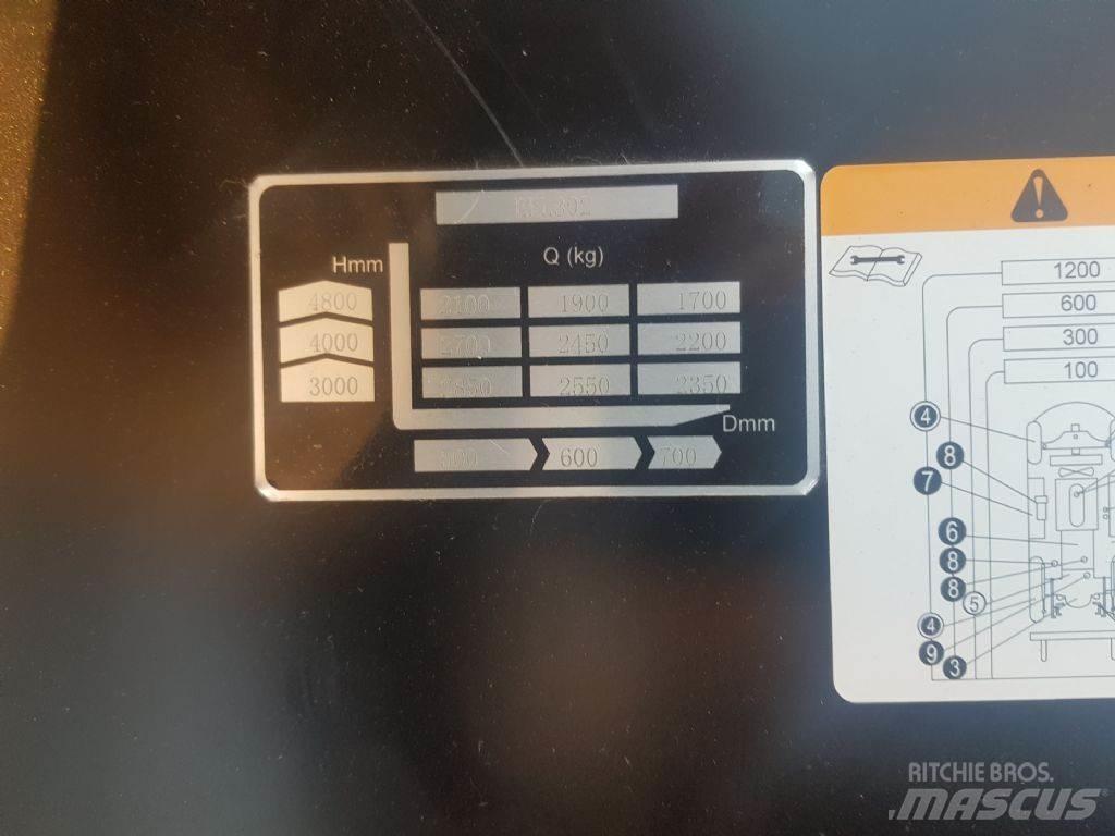 EP EFL302 Elektro Stapler