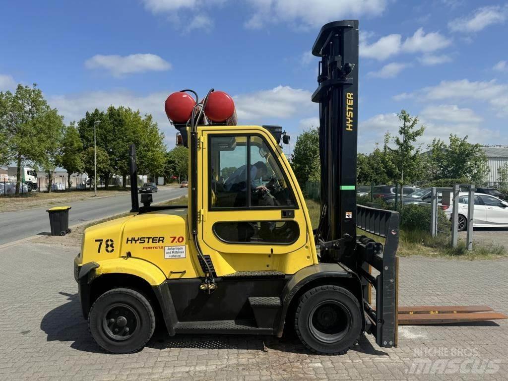 Hyster H7.00FT Gas Stapler