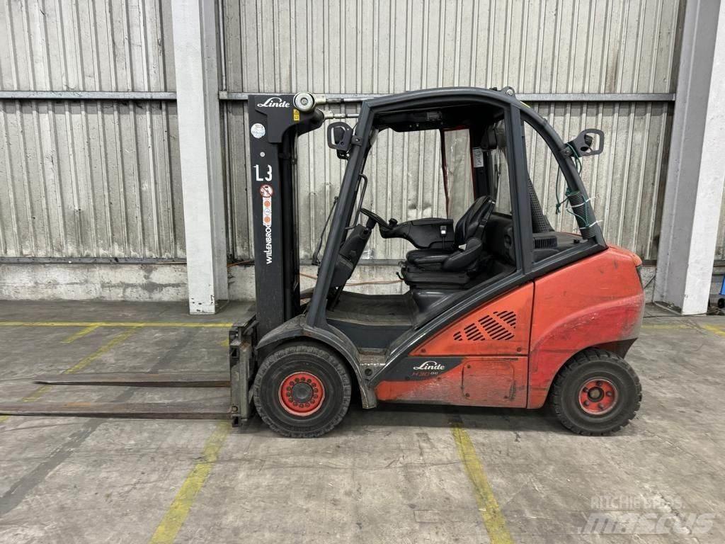 Linde H30D-02 Diesel Stapler