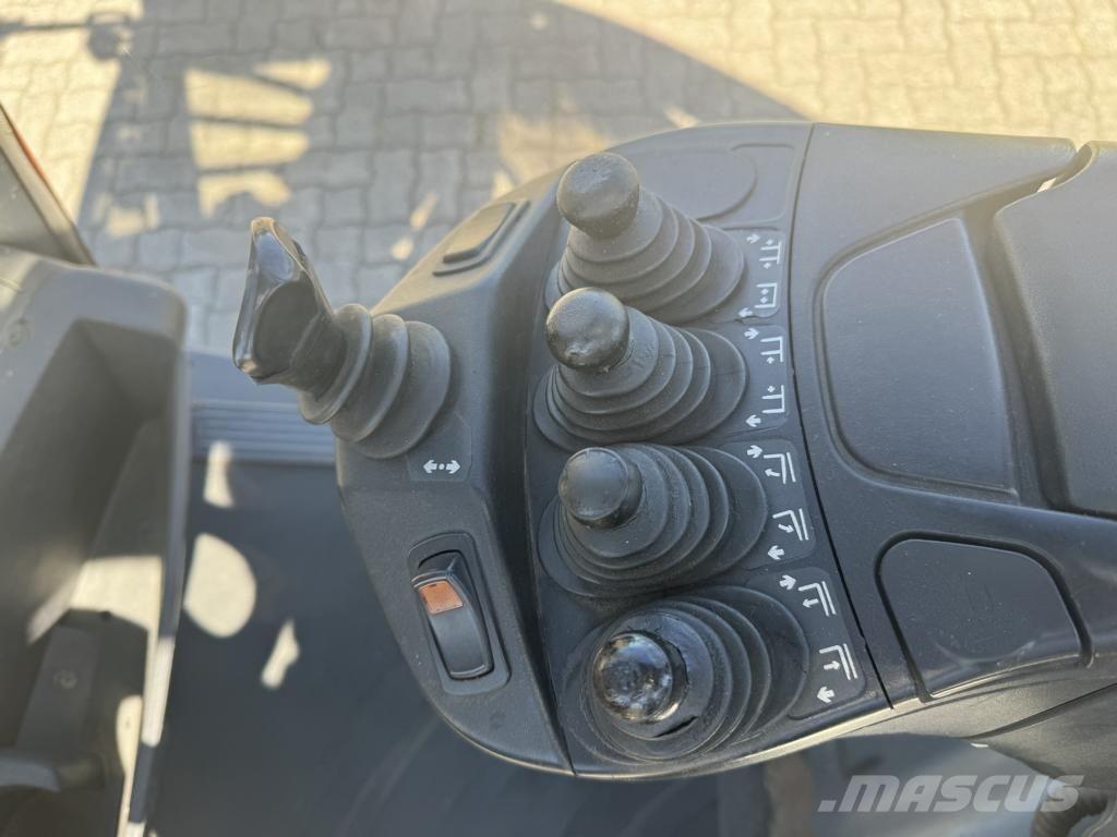 Linde H30D-02 Diesel Stapler