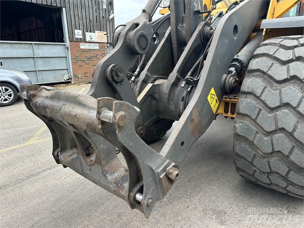 Volvo L120H Radlader