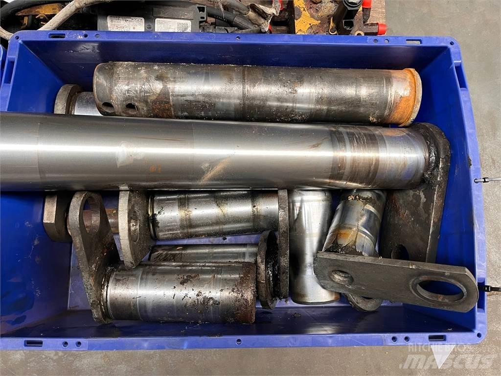CAT 323D nagler Andere Zubehörteile