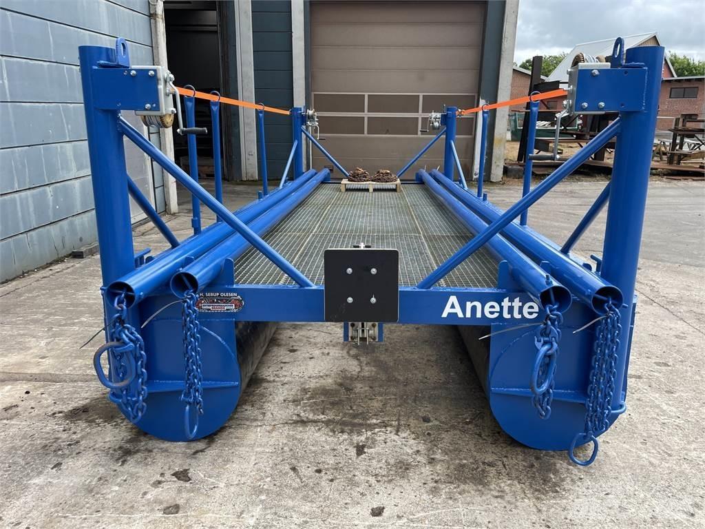 Pram med 2 pontoner Boote / Prahme
