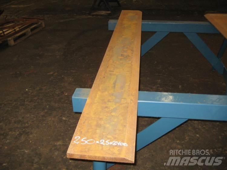  Skærstål 250x25x2300 mm Sonstige Baumaschinen